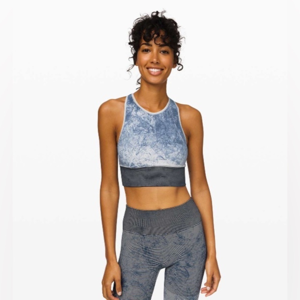 Womens Lululemon Ebb to Train Bra size 4